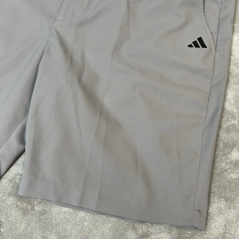 Adidas Golf Performance Shorts Men's Size 40 Gray Stretch Waist‎ 8.5